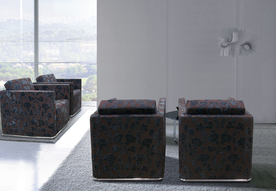 Glamour Armchair with Pouf | Poltrone | GRASSOLER