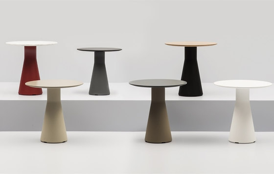 Reverse Occasional ME 5101 | Tables d'appoint | Andreu World