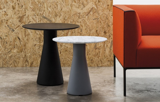 Reverse Occasional ME 5105 | Side tables | Andreu World