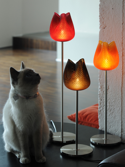 Tulip.MGX – Table Lamp | Lampade tavolo | .MGX by Materialise