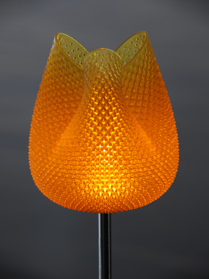 Tulip.MGX – Table Lamp | Luminaires de table | .MGX by Materialise