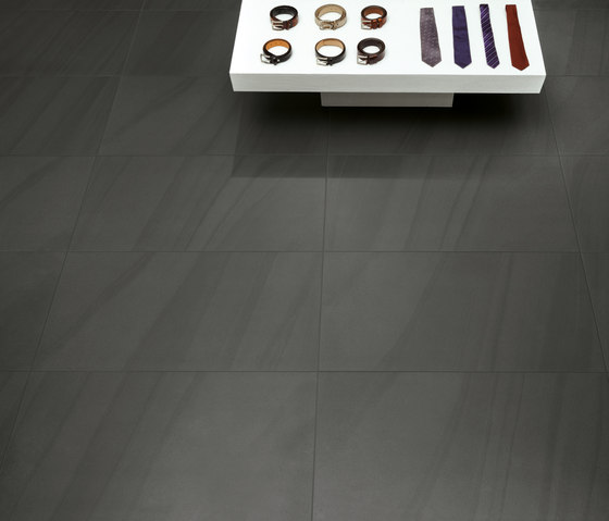 Flow Miniscratched Tech | Ceramic tiles | Caesar
