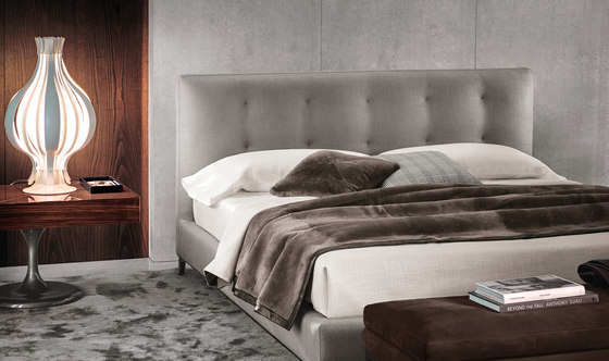 Andersen Bed Quilt | Betten | Minotti