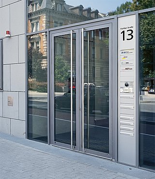 Siedle Vario door panel-mounted letterbox | Boîtes aux lettres | Siedle