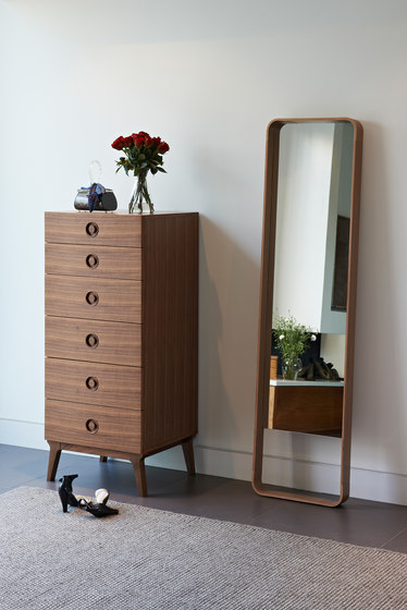 Loop Floor Mirror | Miroirs | Case Furniture