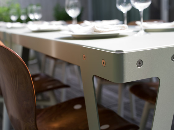Lloyd table | Tables de repas | Functionals