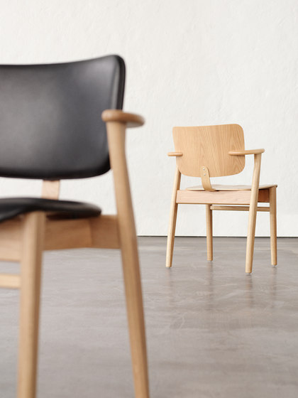 Domus Chair | upholstered | Sillas | Artek