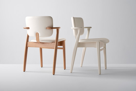 Domus Chair | upholstered | Sedie | Artek