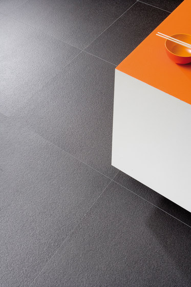 Quartz® Floor tile | Baldosas de cerámica | Mosa