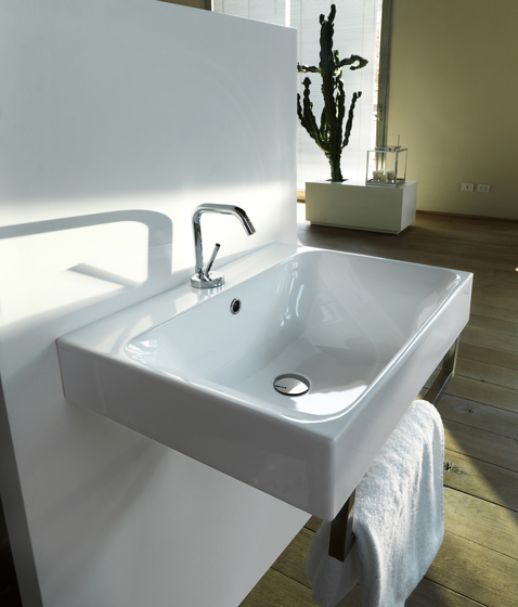 Cento Washbasin + towel holder | Baño | Kerasan