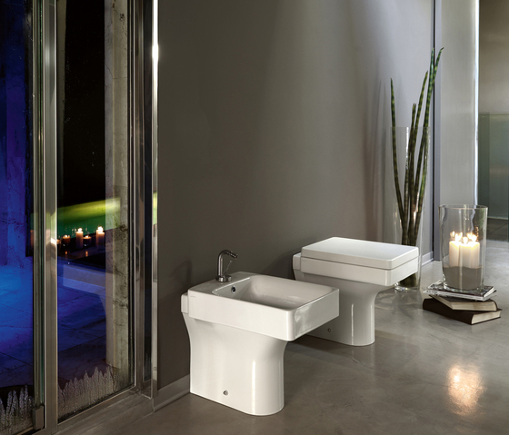 Cento Washbasin + towel holder | Salle de bain | Kerasan