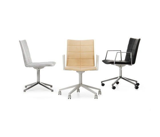 Archal Armchair 5-feet swivel with castors | Chairs | Lammhults