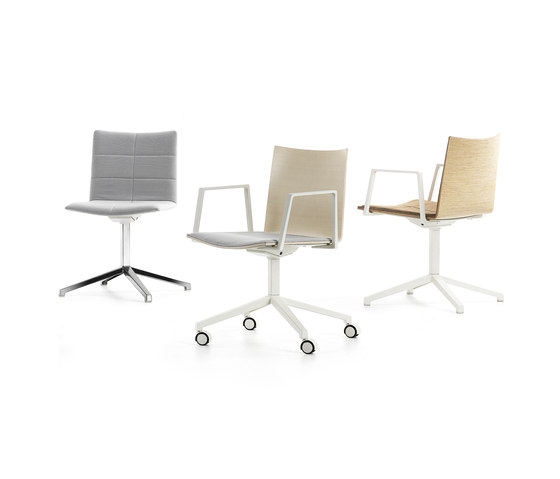 Archal Armchair 5-feet swivel with castors | Chairs | Lammhults