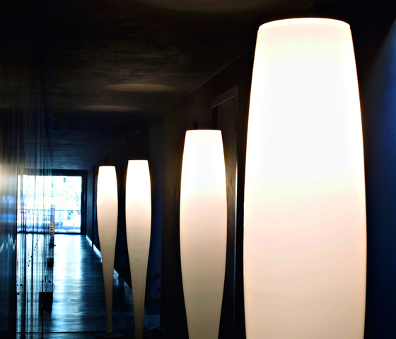 Stand Up floor | Luminaires sur pied | A.V. Mazzega