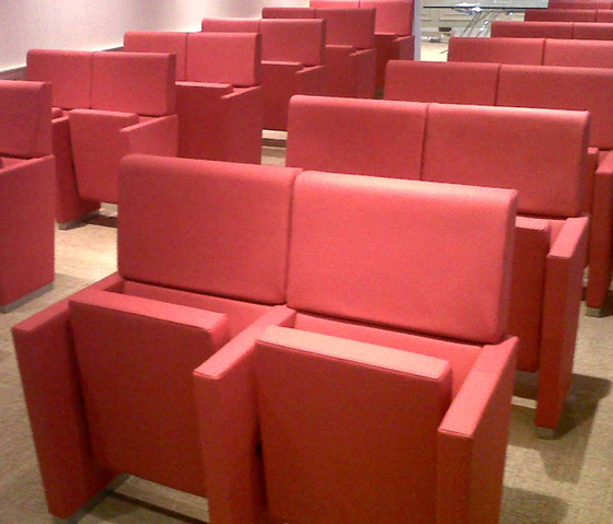 Dafne | Auditorium seating | Ascender
