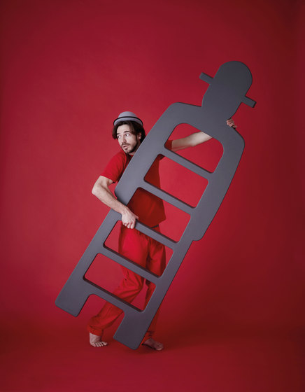 Mr. Gio | Clothes racks | Slide