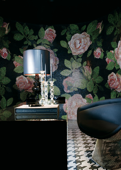 Springrose Nero A mosaic | Glass mosaics | Bisazza