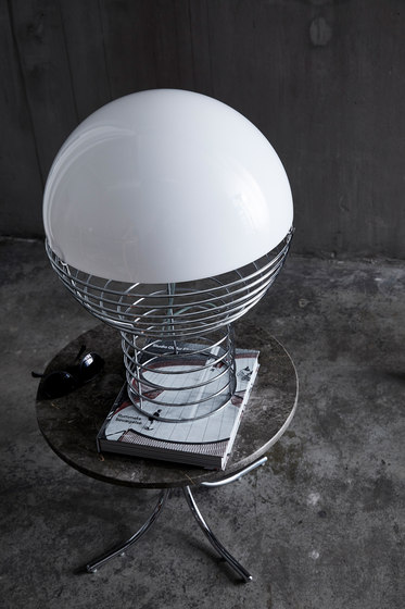 Wire Floor Lamp White | Lámparas de pie | Verpan