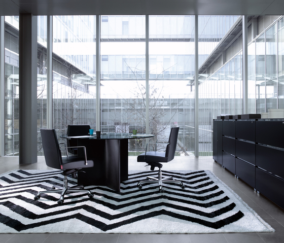 Web Swivel armchair | Office chairs | Enrico Pellizzoni