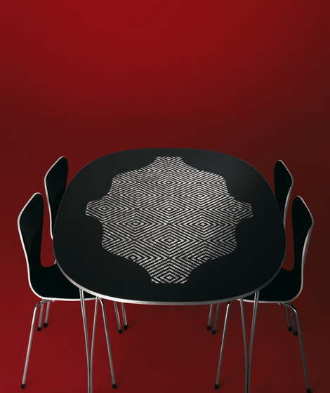 Mosaic Super Ellipse | Winter Flowers | Dining tables | Bisazza