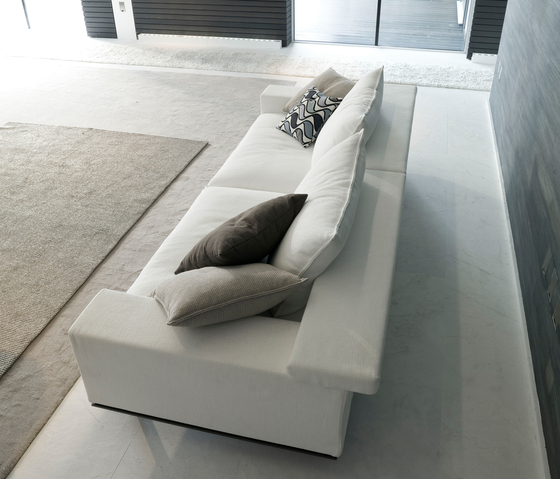 More & More | Sofas | Bodema