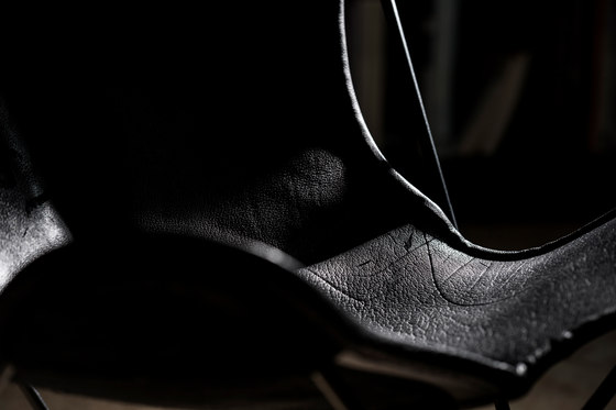 Hardoy | Stool Saddle Leather | Sgabelli | Manufakturplus