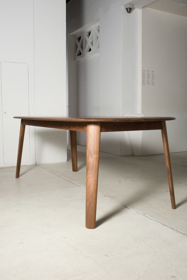 Paddle | Dining tables | Foundry
