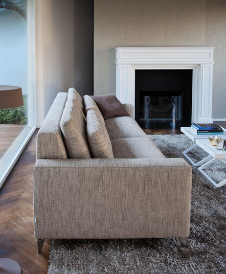 910 Zone slim Sofa | Sofas | Vibieffe