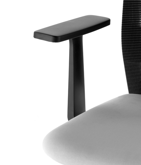 Sentis | Chairs | Forma 5