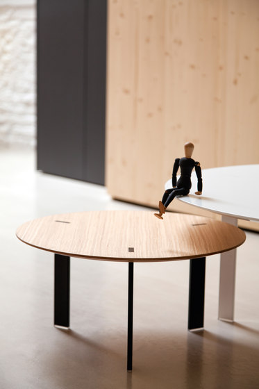 Ryutaro low | Side tables | viccarbe