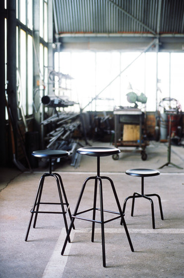 Herrenberger stool | Taburetes de bar | Atelier Haußmann