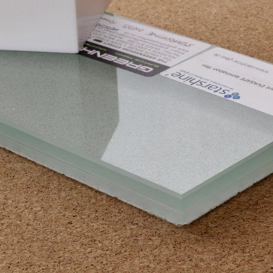 Laminated glass with bonded recycled glass granules | Vetro | selected by Materials Council
