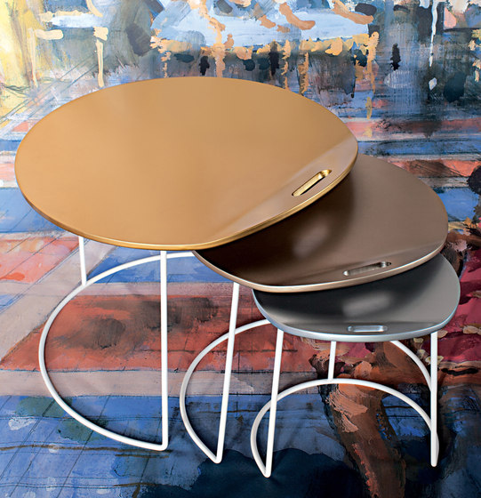 Pompaples 3 nesting tables | Side tables | Atelier Pfister