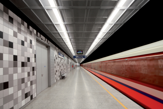 Stretch Metal Ceiling Tiles | Suspended ceilings | Hunter Douglas