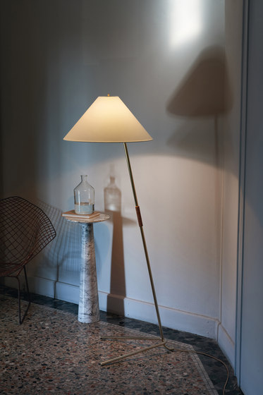 Hase BL Floor Lamp | Lámparas de pie | Kalmar