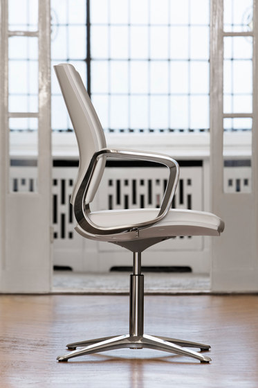 Moteo Style conference swivel chair | Sedie | Klöber