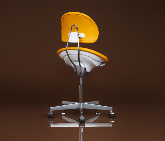 Saga Bar | Bar stools | Support Design