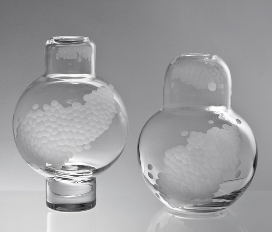 Reused History Cut Vase V3 | Floreros | PCM Design