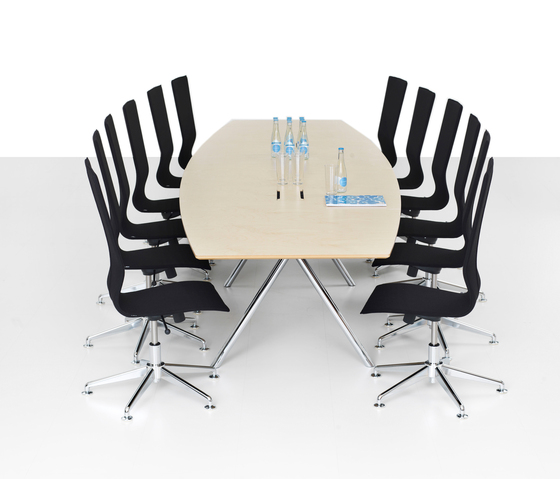 Graf high chair | Sgabelli bancone | EFG