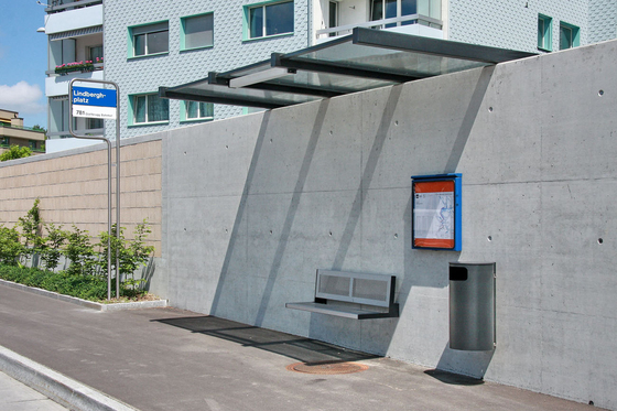 HSI TWO | Bus stop shelters | BURRI