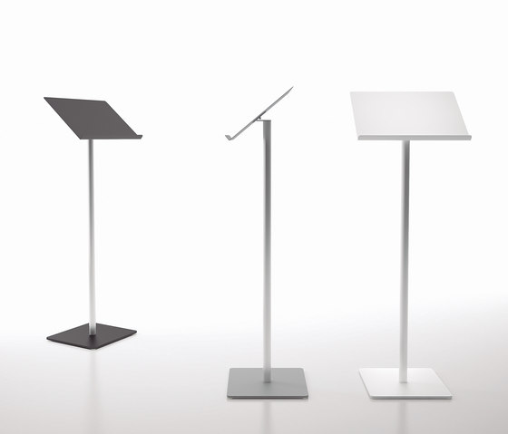 Atria | Display stands | Systemtronic