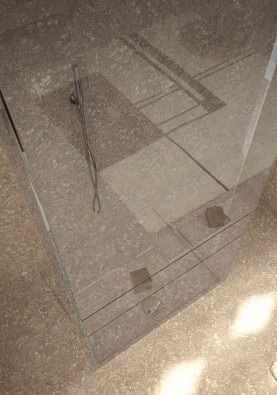 Shower Tray in Stone | Duschwannen | Berloni Bagno