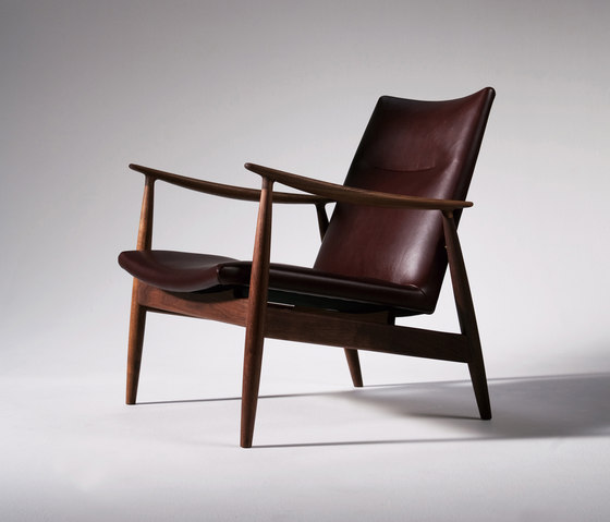 Rivage lounge chair | Poltrone | Ritzwell