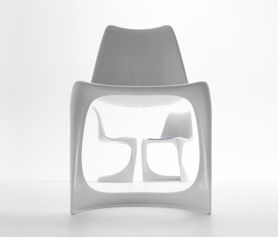 Nielaus 290 Chair | Chairs | Nielaus