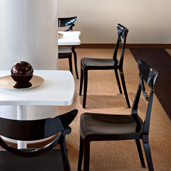 Amelie Table | Tables de bistrot | ALMA Design
