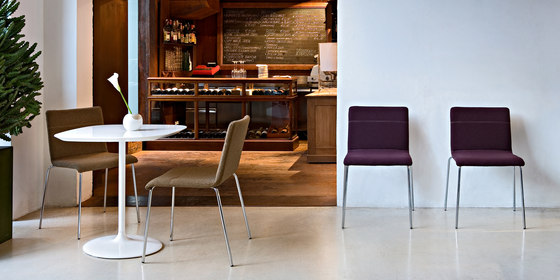 Casablanca Armlehnstuhl | Stühle | ALMA Design