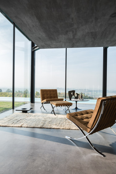 Barcelona Chair | Poltrone | Knoll International