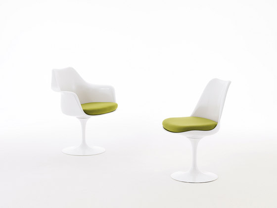 Saarinen Dining Table - Oval | Dining tables | Knoll International