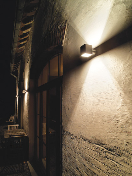 Code Wall OUT LED | Lámparas exteriores de pared | Trizo21