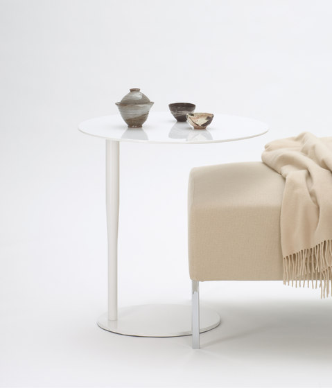 CALIPSO | Tables d'appoint | FORMvorRAT